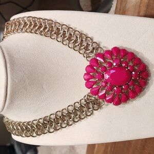 Unbranded Fuschia Pink Acrylic Gold Tone Chain Statement Necklace 16"